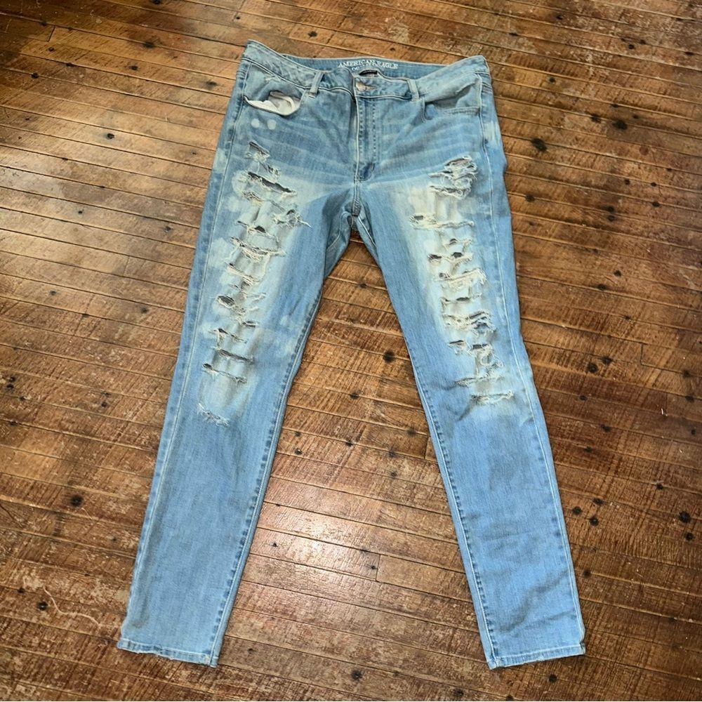 American Eagle Outfitters Ripped Blue Jeans